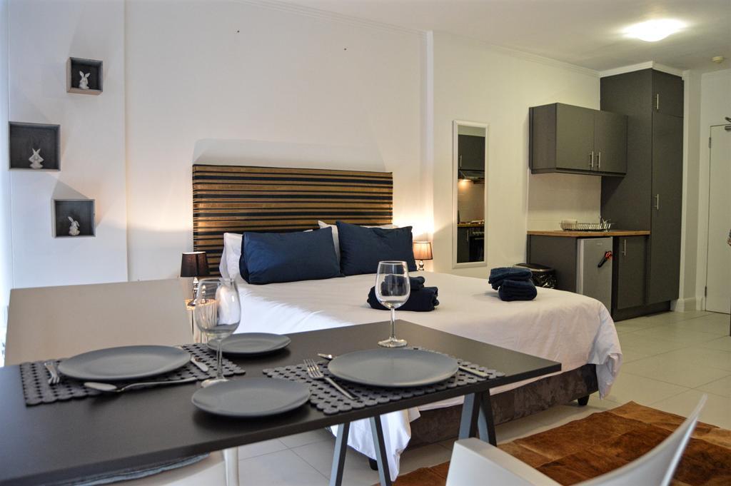 Urban Oasis At The Four Seasons Apartment Cape Town Ngoại thất bức ảnh