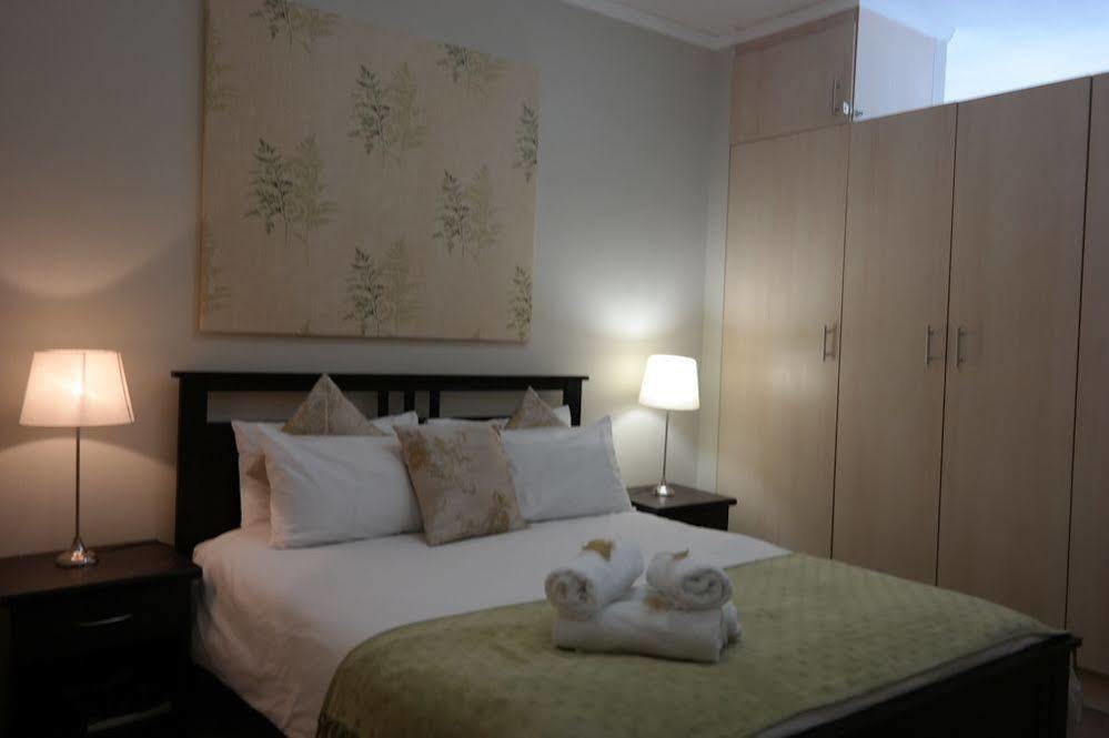 Urban Oasis At The Four Seasons Apartment Cape Town Ngoại thất bức ảnh