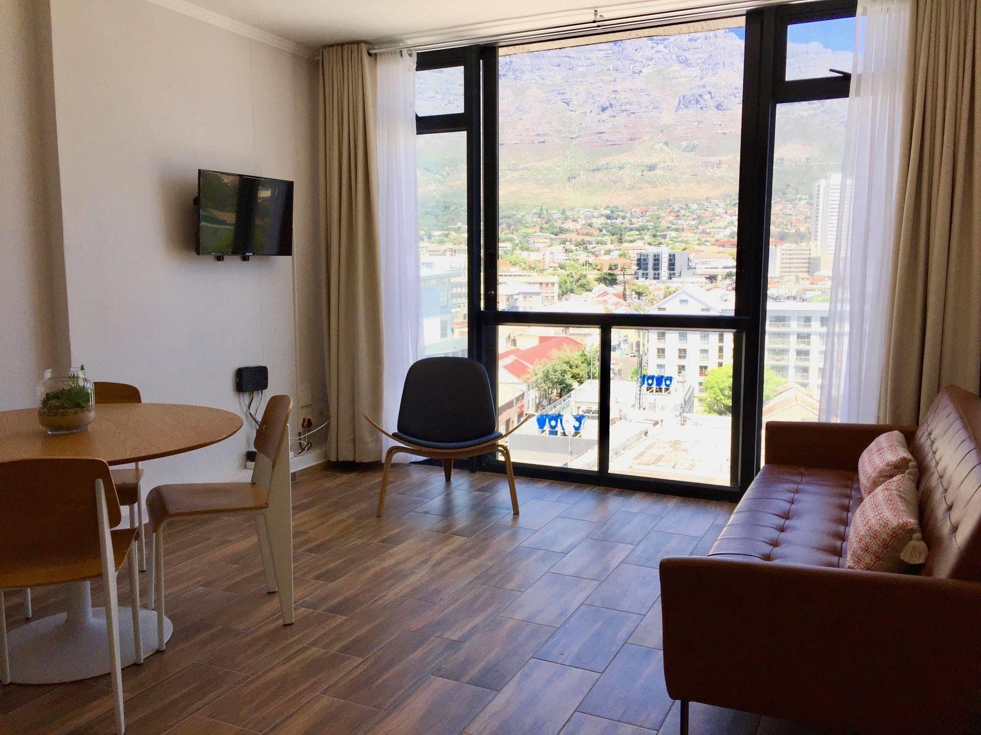 Urban Oasis At The Four Seasons Apartment Cape Town Ngoại thất bức ảnh