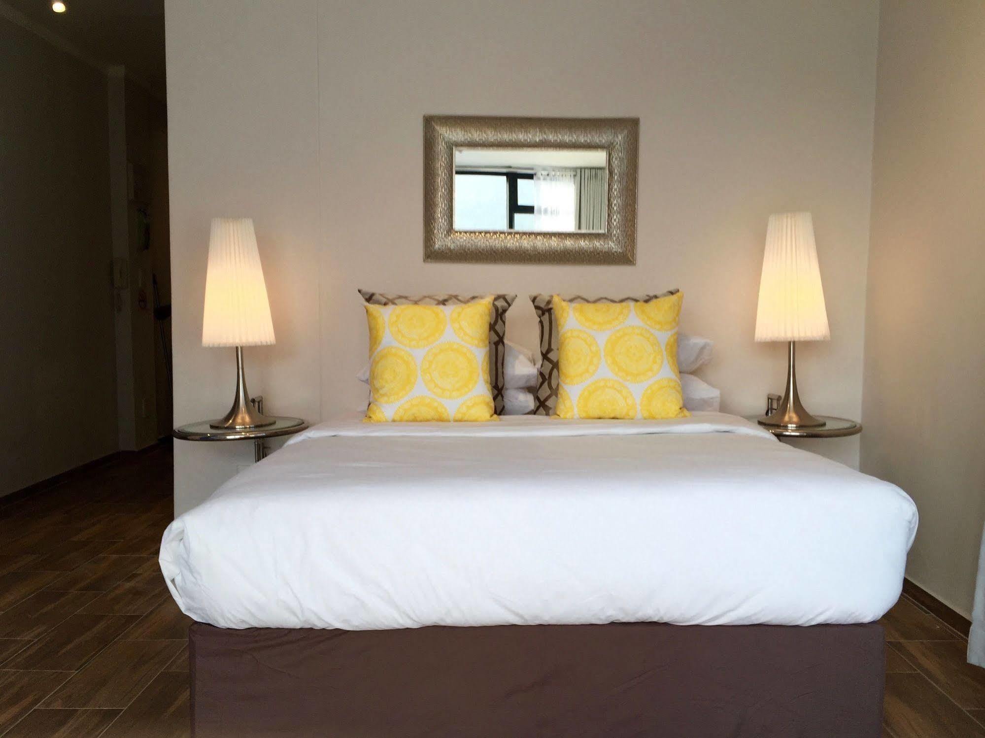 Urban Oasis At The Four Seasons Apartment Cape Town Ngoại thất bức ảnh